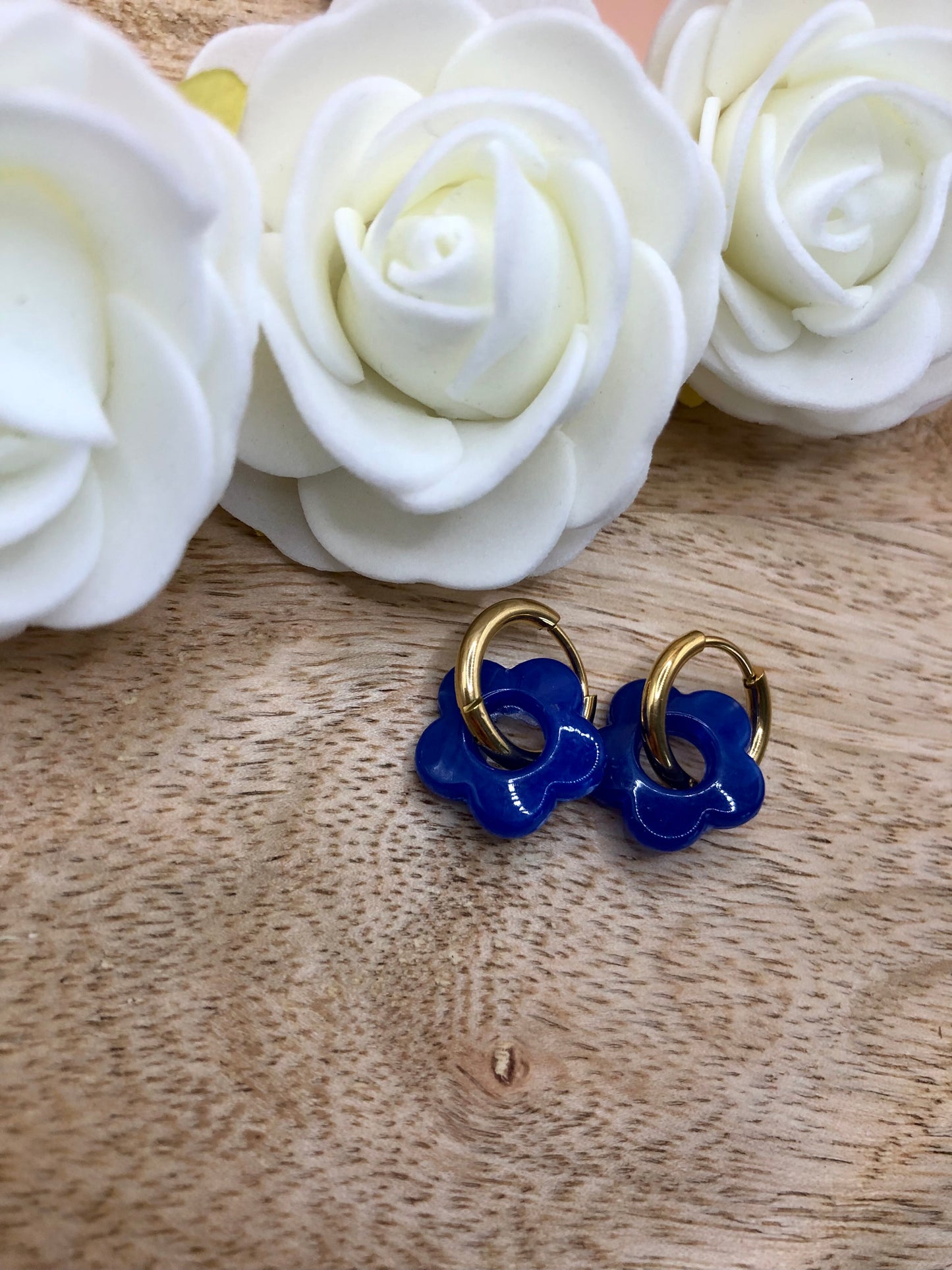 Boucles d’Oreilles Fleurs Percées - Bleues