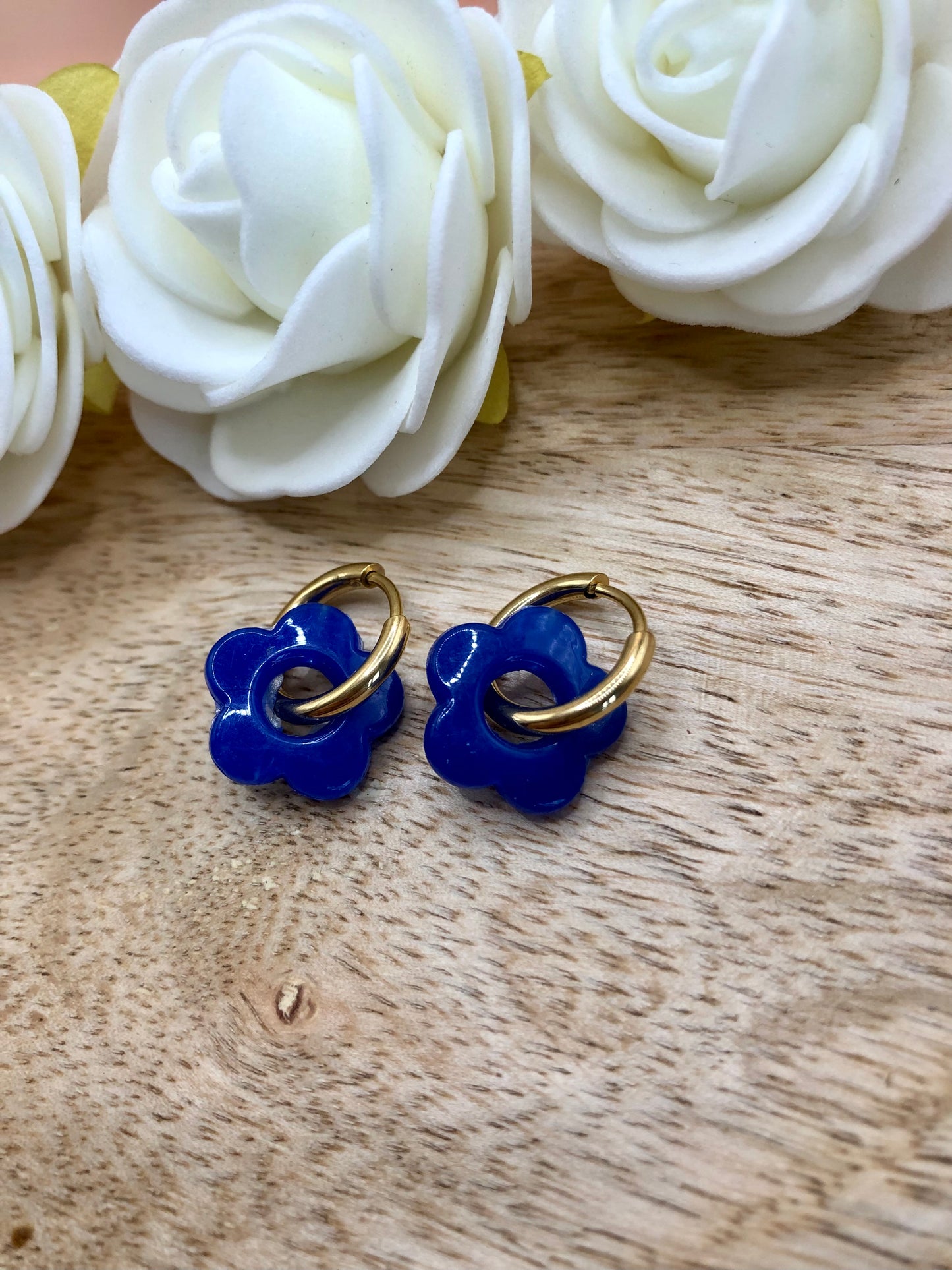 Boucles d’Oreilles Fleurs Percées - Bleues