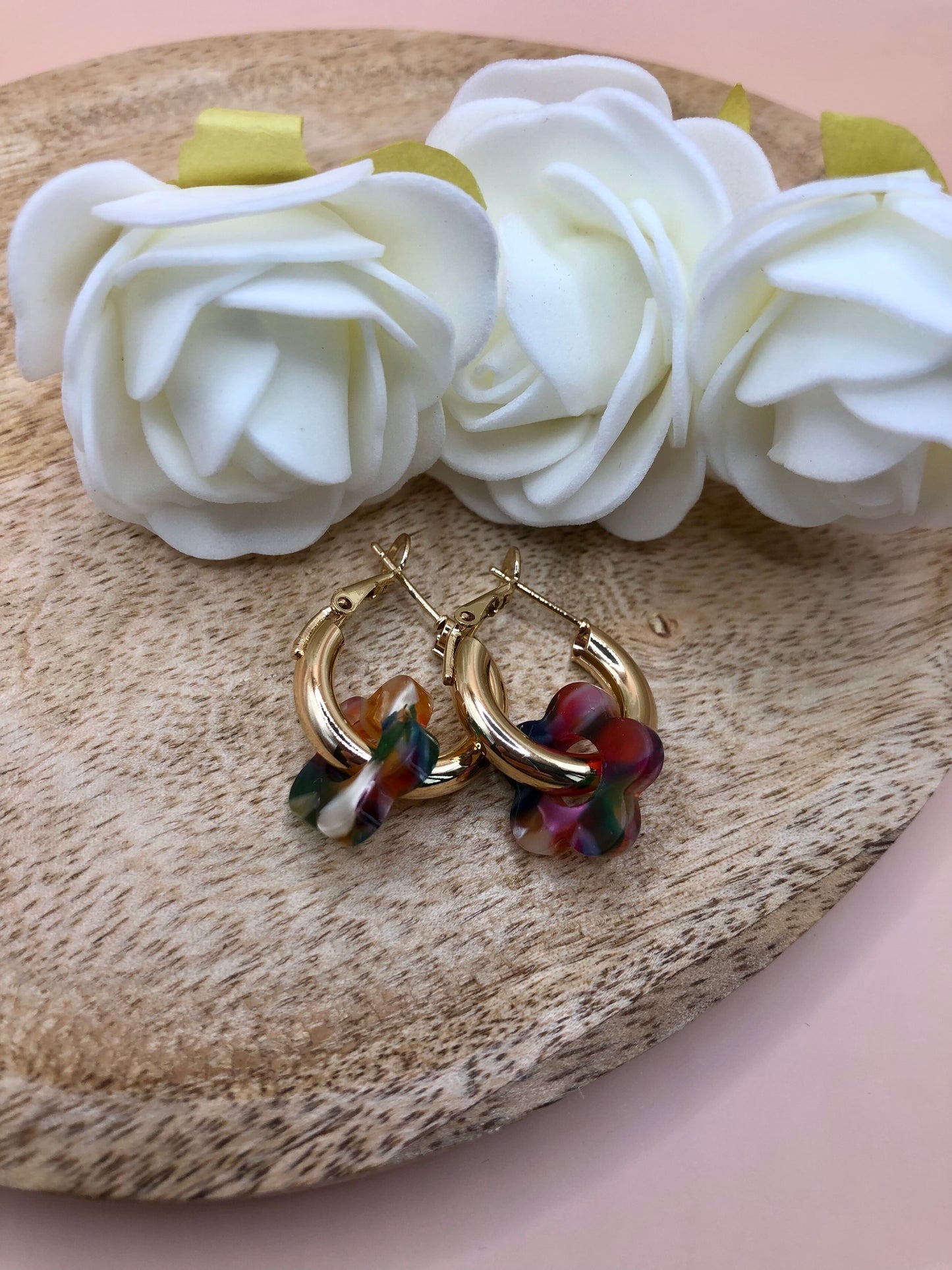 Boucles d’Oreilles Fleurs Percées - Arc en Ciel