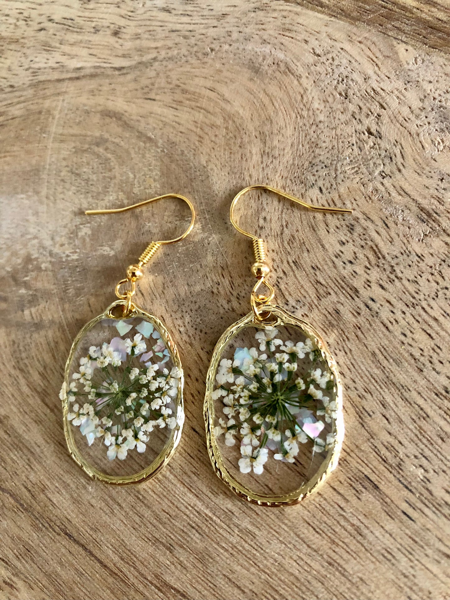 Boucles-d’Oreilles Florales - Blanches Scintillantes