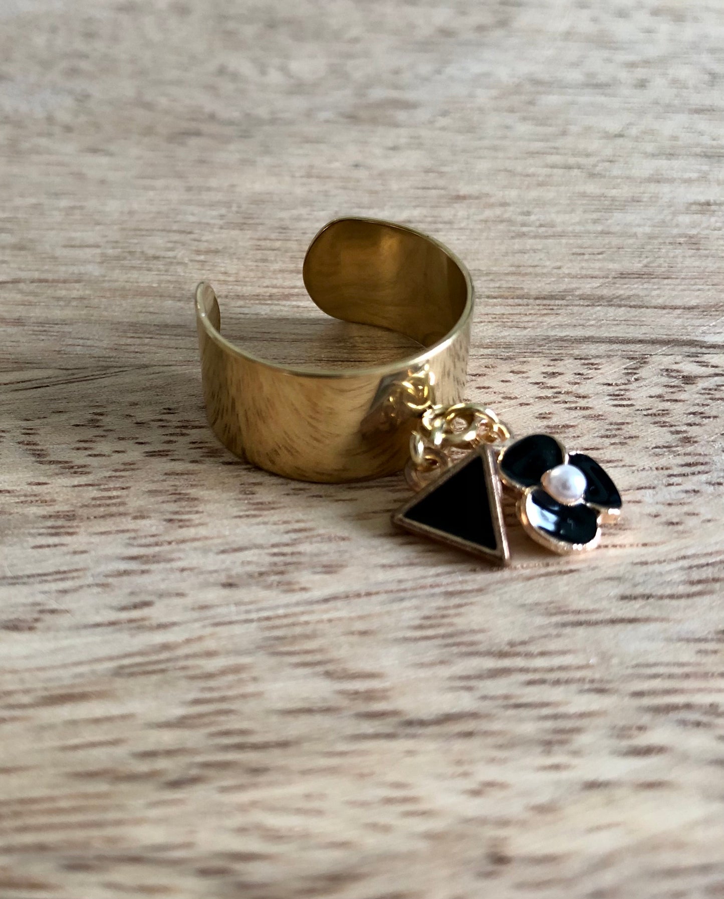 Bague Breloque - Triangle Fleuri