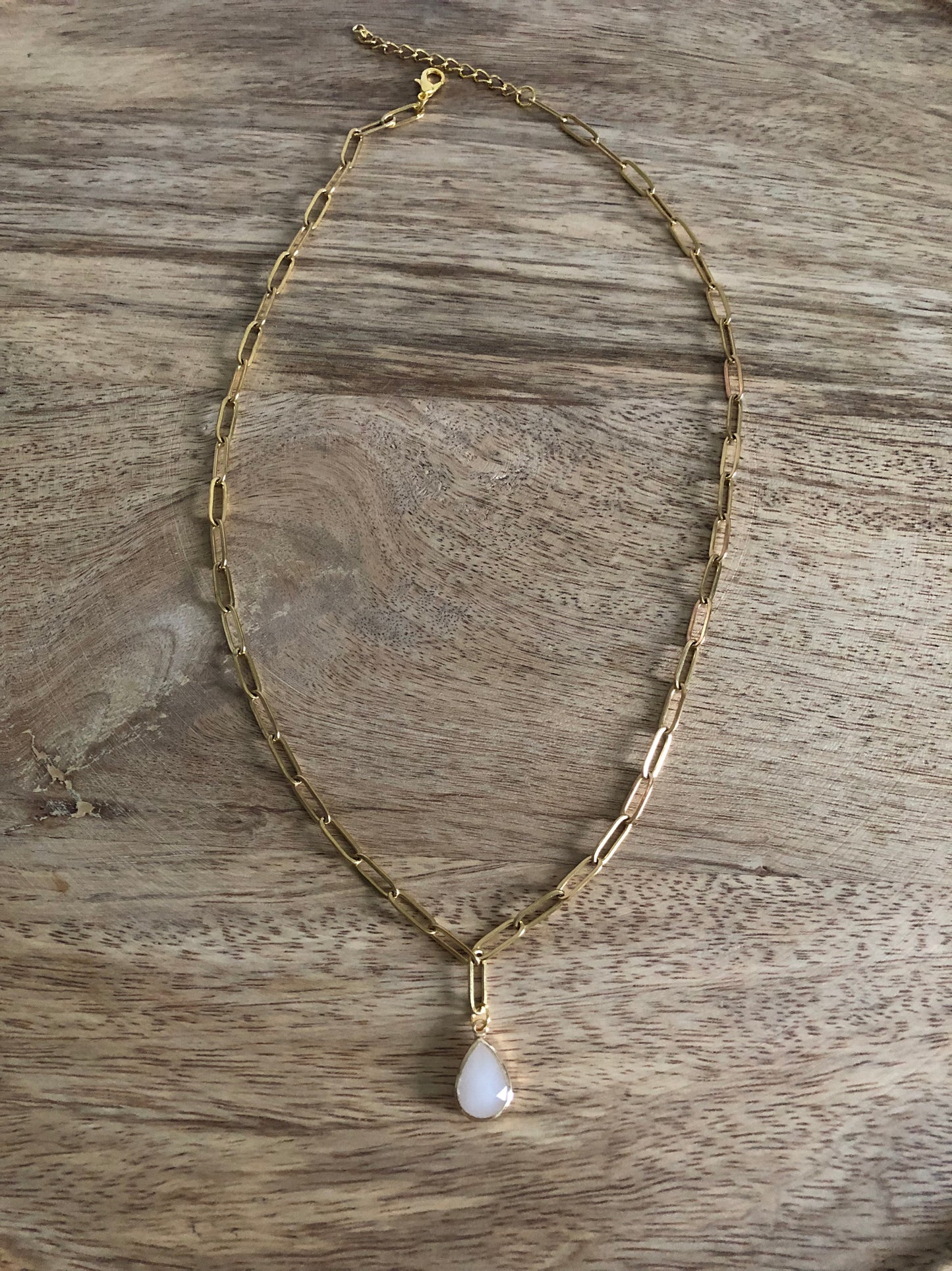 Collier Féminité en Pierre de Lune