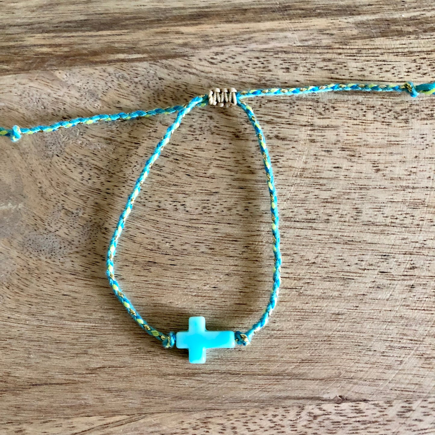 Bracelets Croix Colorés