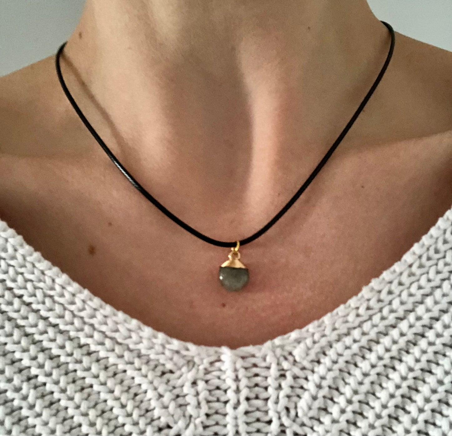 Collier Protection Incontournable en Labradorite