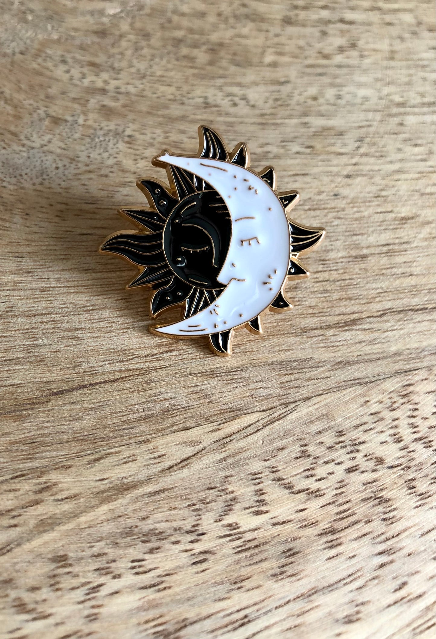 Pin’s Lune et Soleil