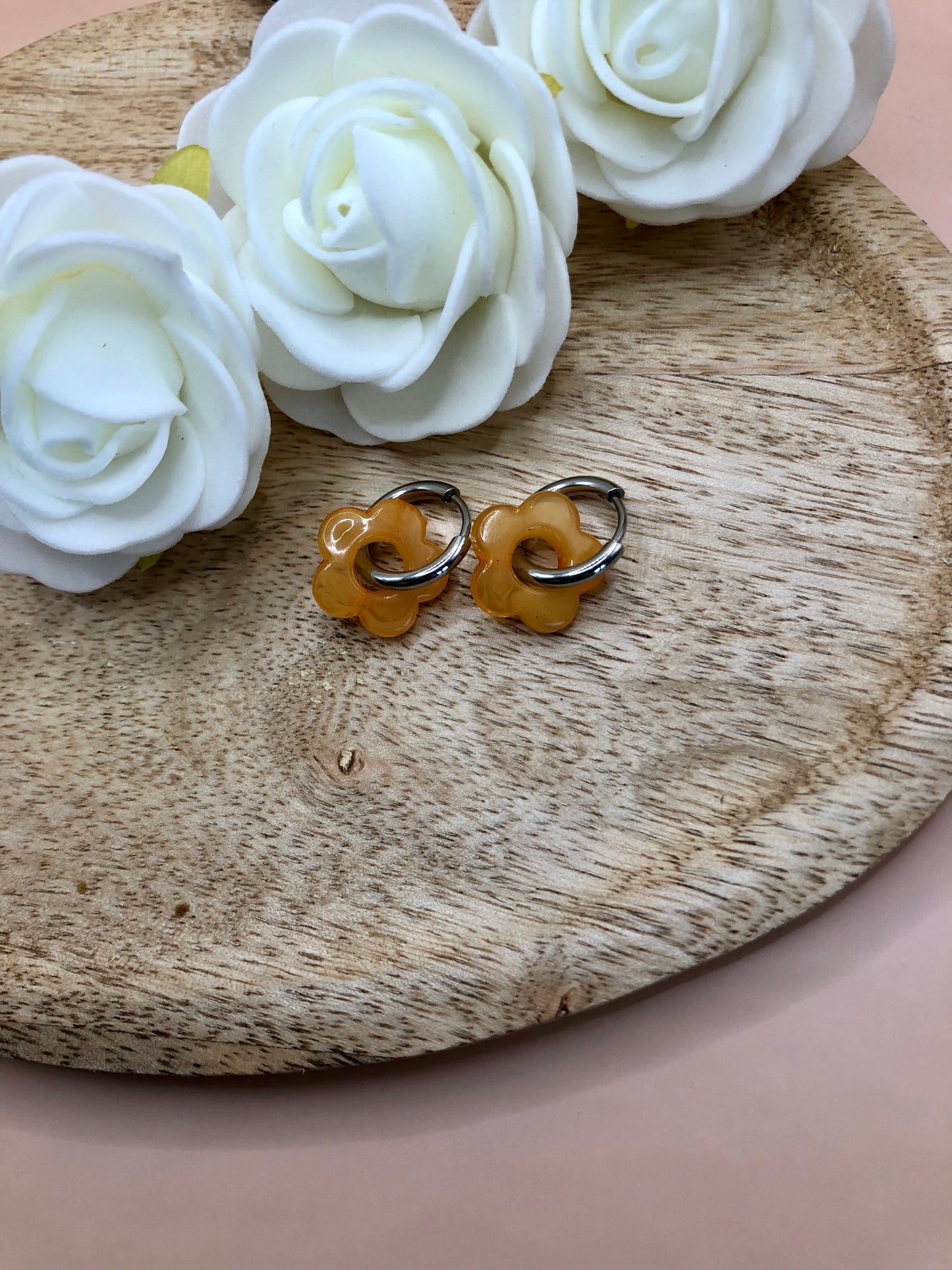 Boucles d’Oreilles Fleurs Percées - Oranges