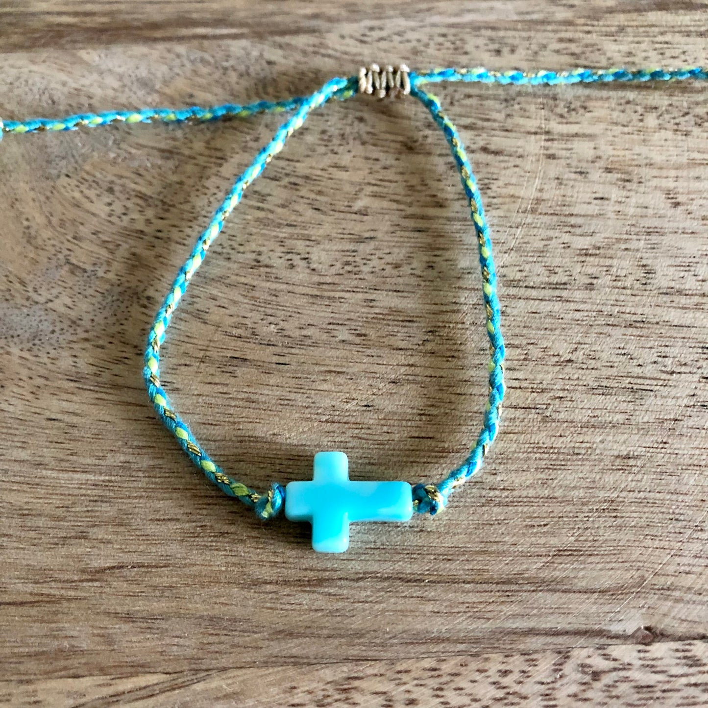 Bracelets Croix Colorés