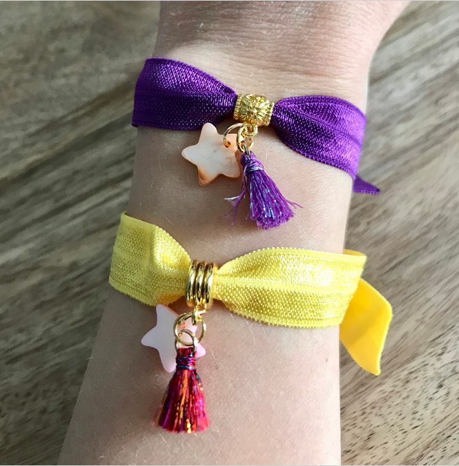 Bracelet Ruban Elastique & Breloque Etoile Nacre