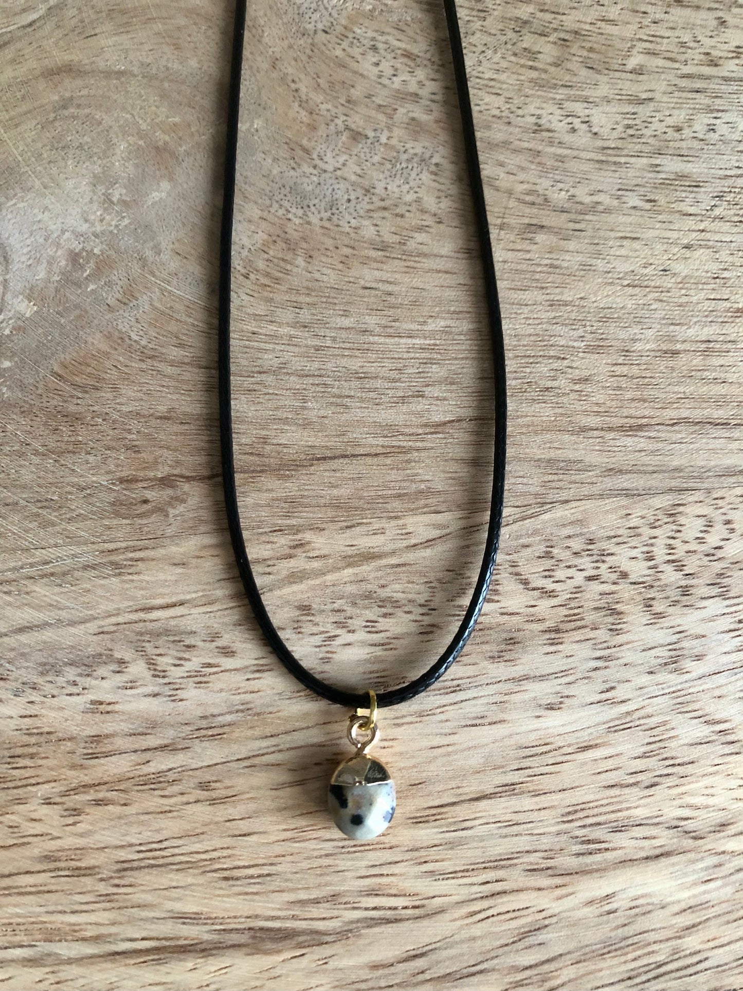 Collier Acceptation en Jaspe Dalmatien