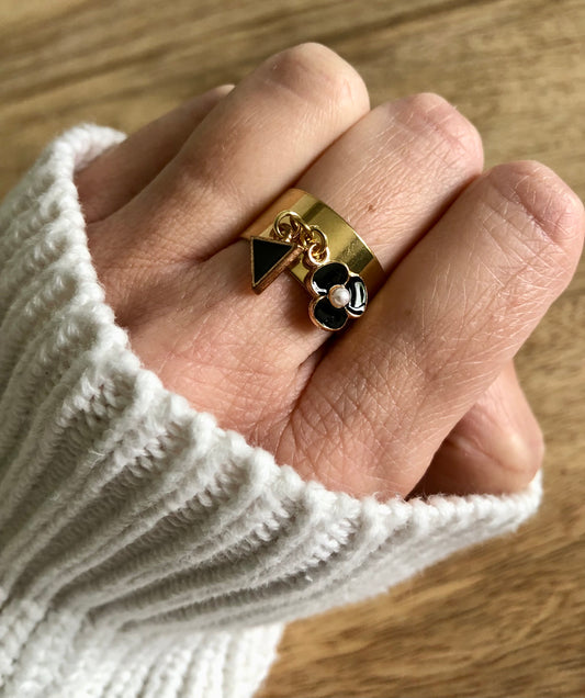 Bague Breloque - Triangle Fleuri