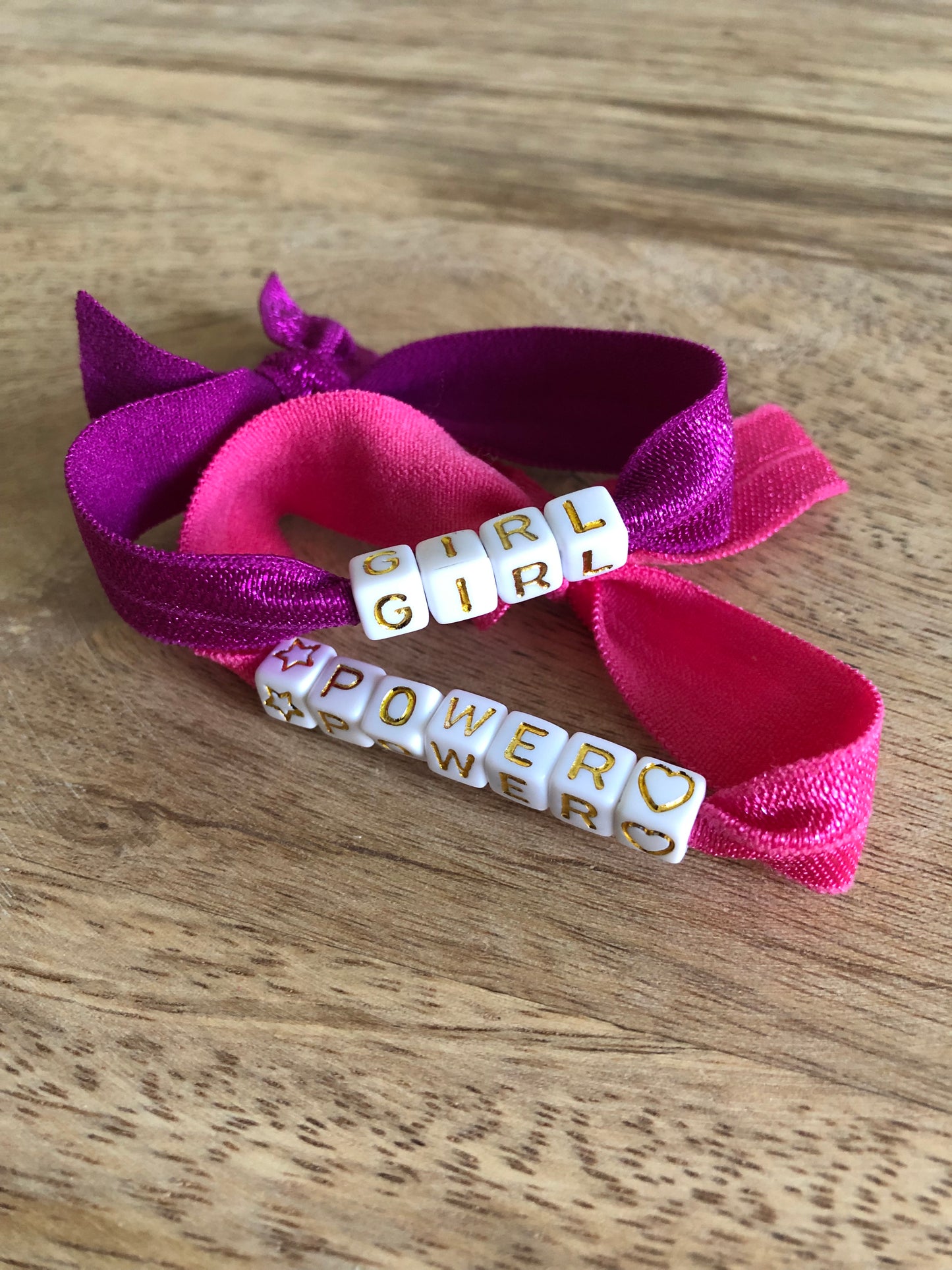 Bracelets « Girl Power »