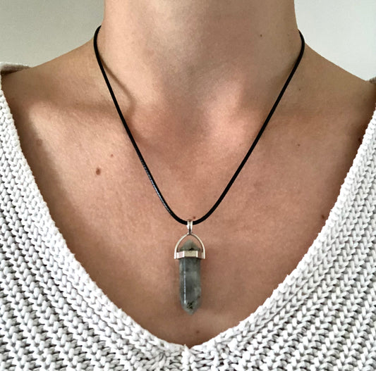 Collier Protection Incontournable en Labradorite